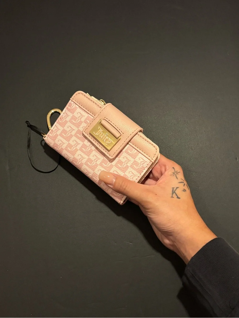 BRAND NEW! Blush Pink Juicy Couture Wallet💖 never used, great condition, cute!